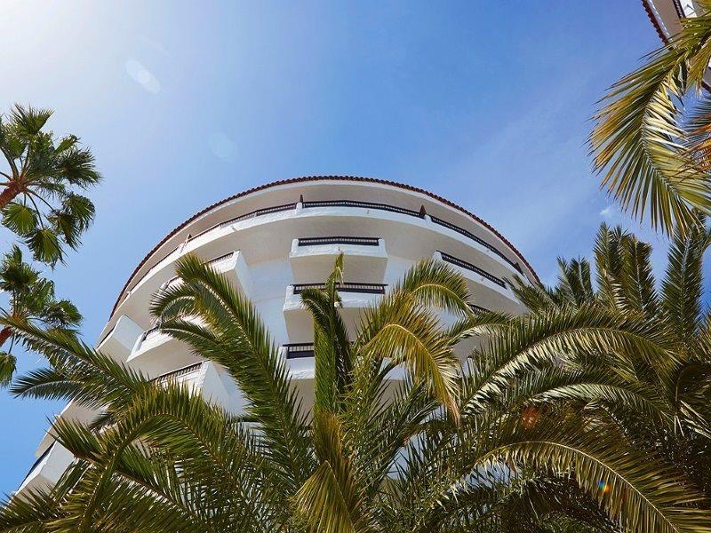 Servatur Waikiki Hotell 4*